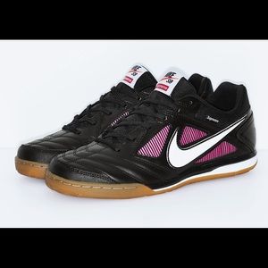 Supreme x Nike SB Gato Collab